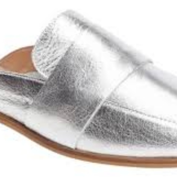 Free People at Ease Mule, Silver, New in box - Picture 4 of 7